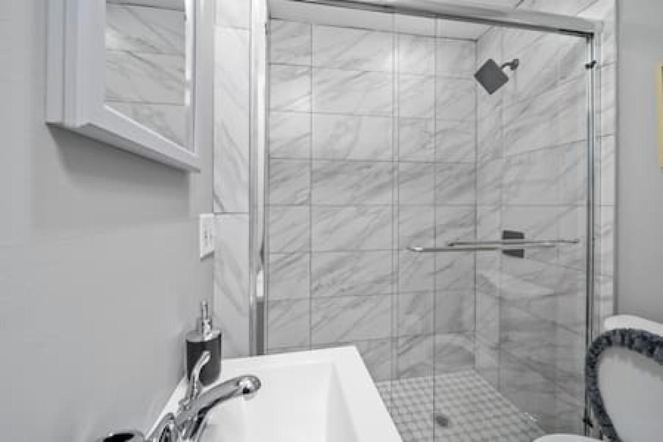 Urban Elegance Retreat In Downtown Рочестер Екстер'єр фото