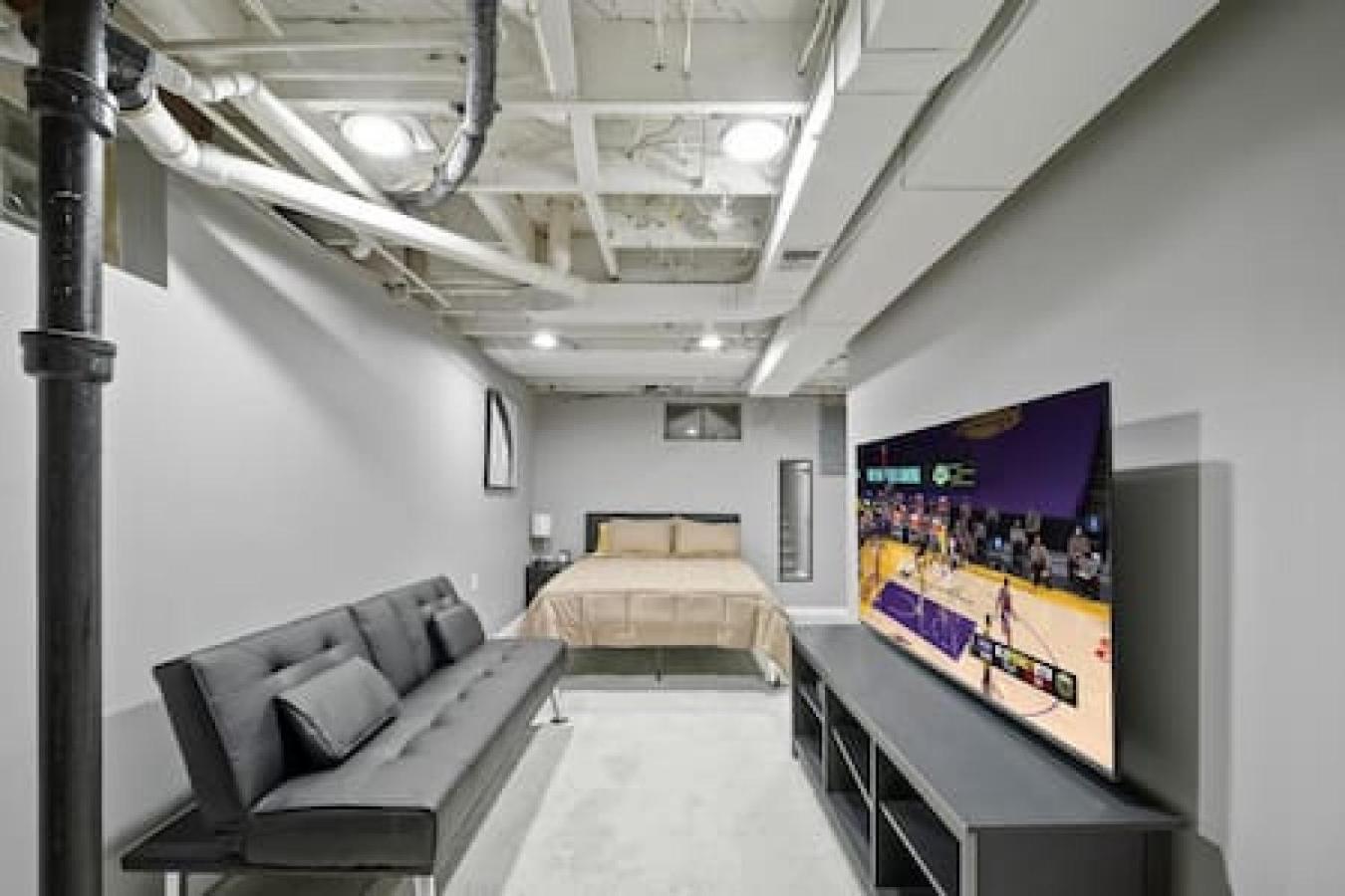 Urban Elegance Retreat In Downtown Рочестер Екстер'єр фото